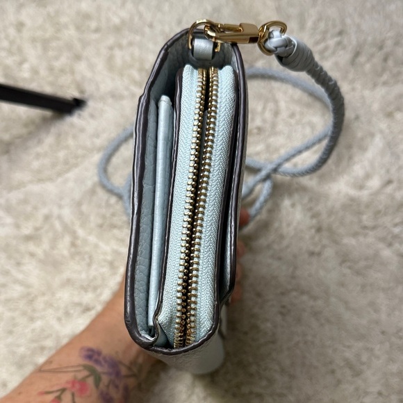 Tory Burch Taylor Flat Wallet Seltzer Blue - Picture 5 of 15